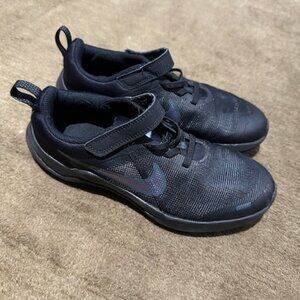 Nike running shoes size 3 youth